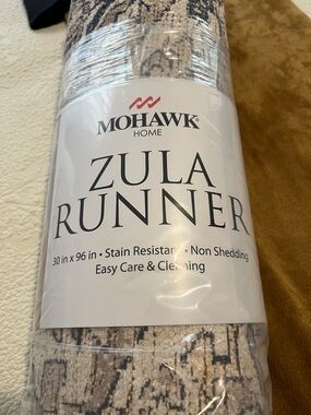MOHAWK HOME Zula Runner - Camille Cream Multi 30x96 Stain resistant Nonshedding